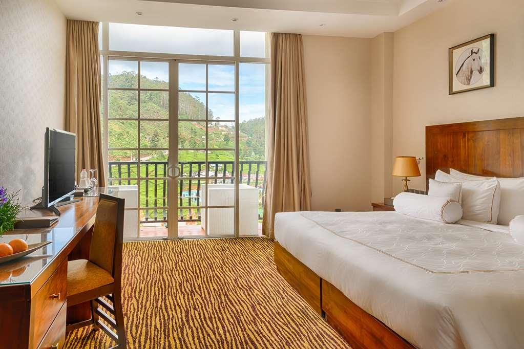 The Golden Ridge Hotel Nuwara Eliya Room photo