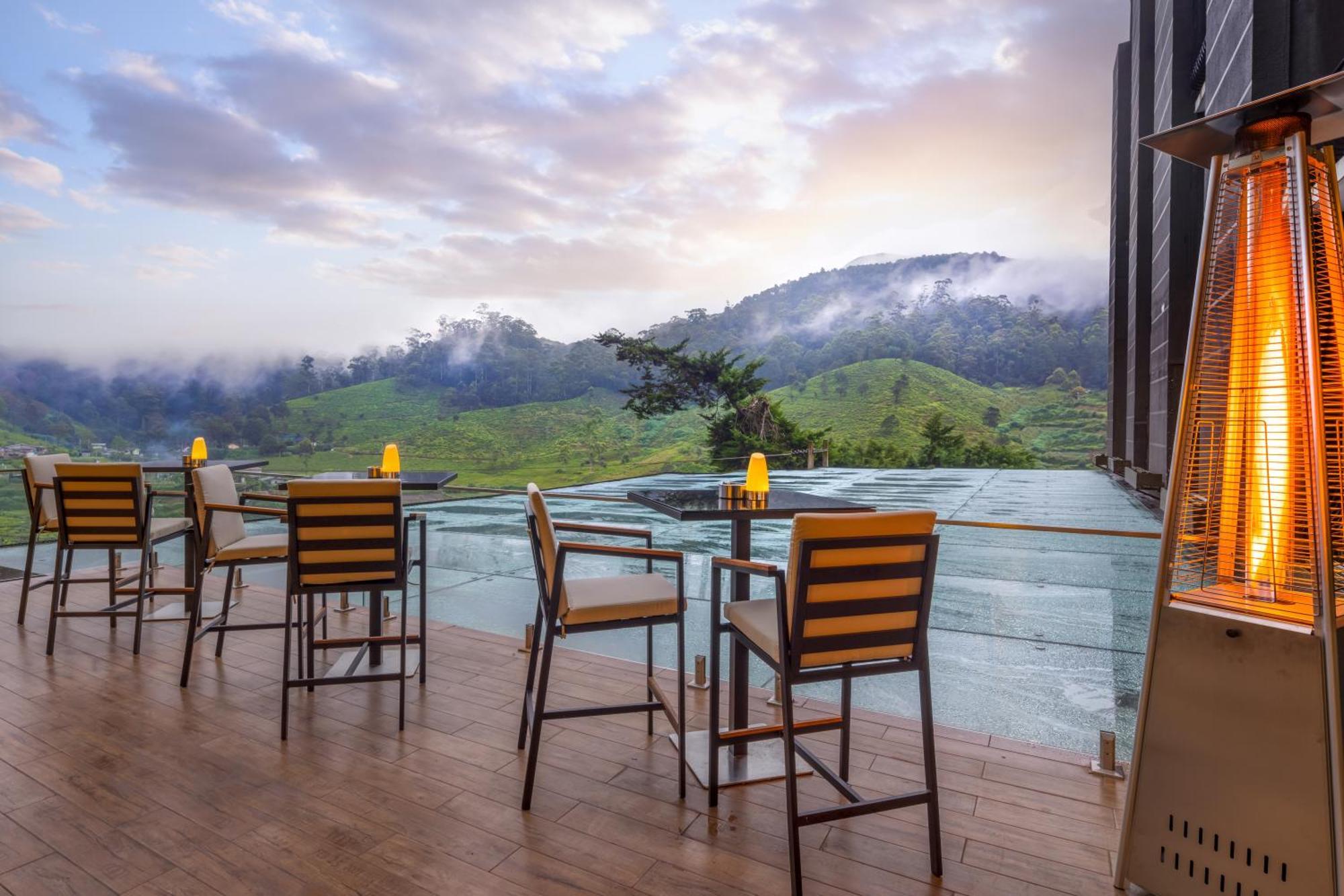 The Golden Ridge Hotel Nuwara Eliya Exterior photo